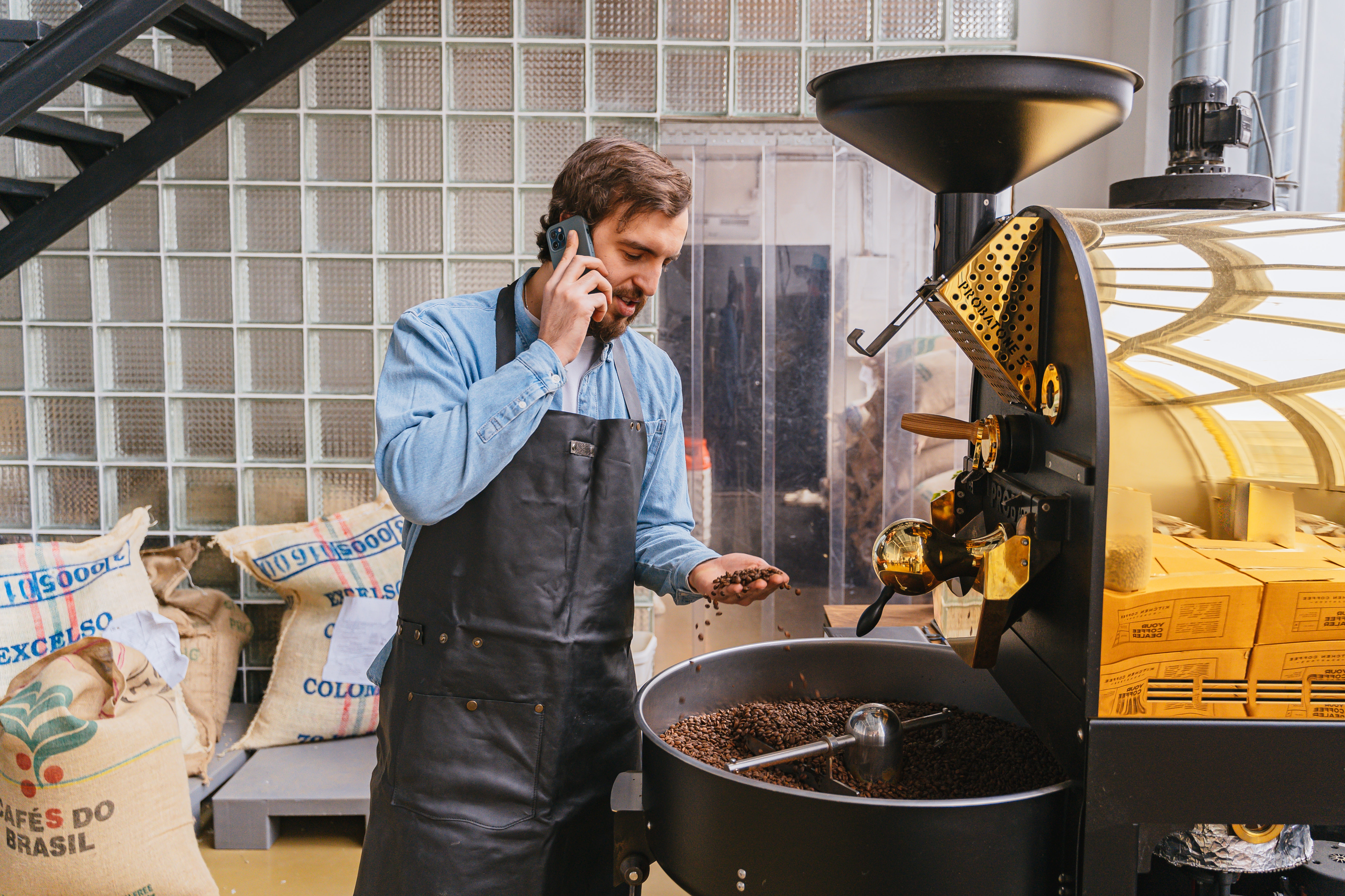 Turnkey coffee roasting facility with commercial accounts-996486