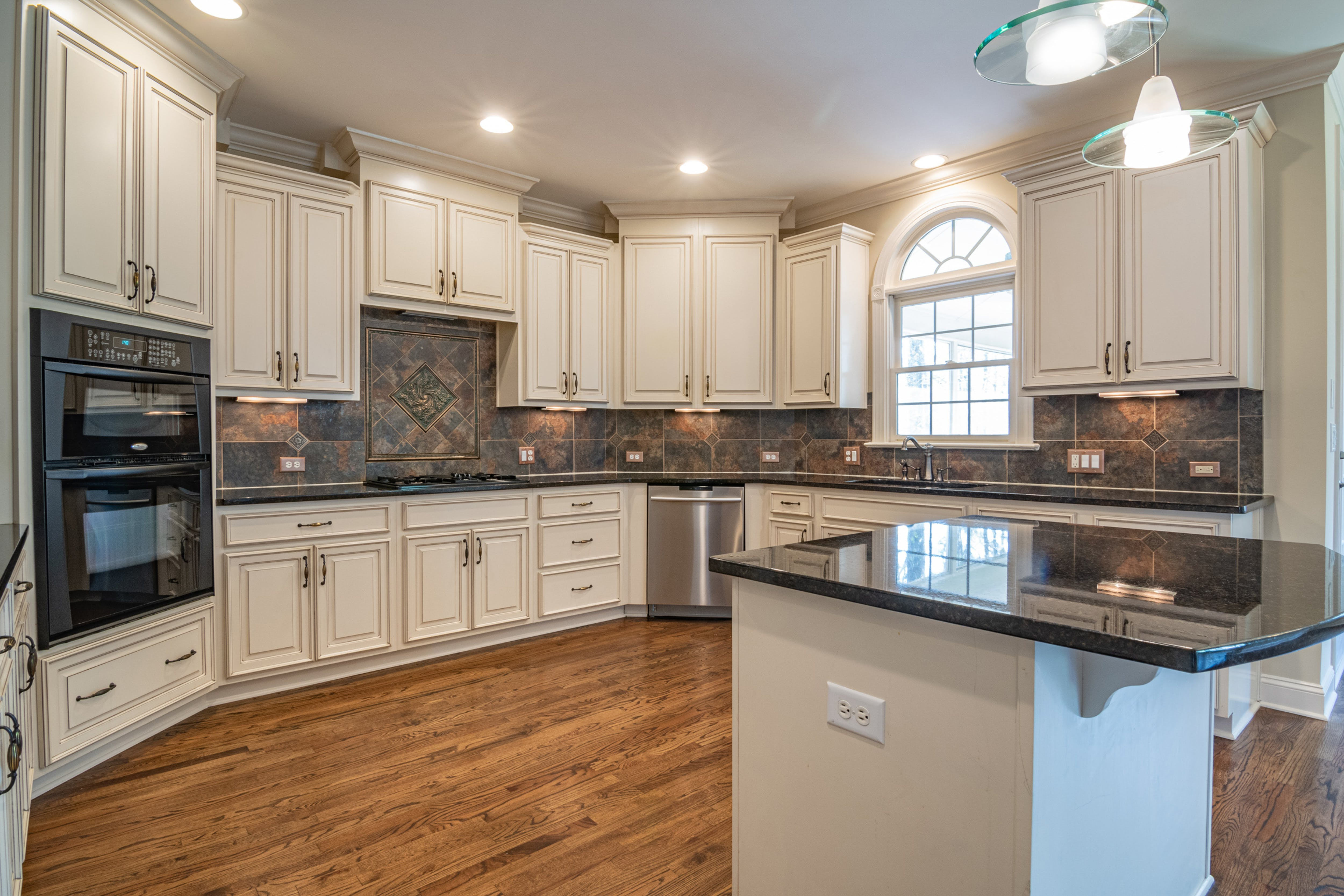 Cabinet Sales, Assembly & Distribution (1/3rd Seller Financing!!)