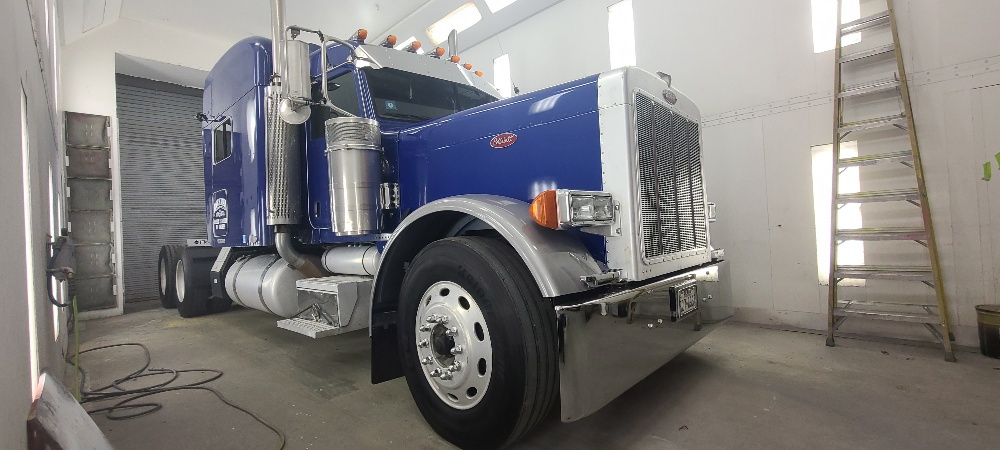 Paint and Body Shop for Big Rigs with Real Estate in DFW
