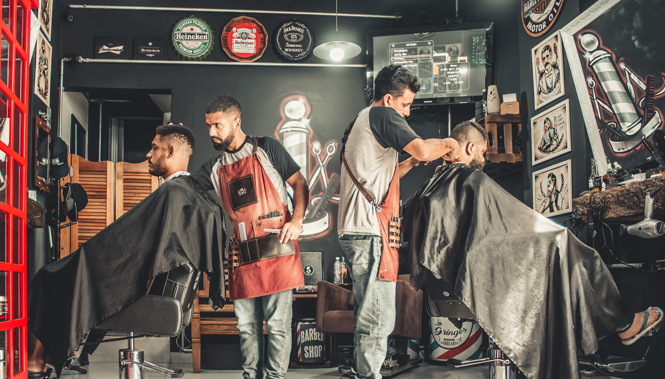 Popular Barbershop: Distinctive Vibe, Loyal Team, Room to Expand!