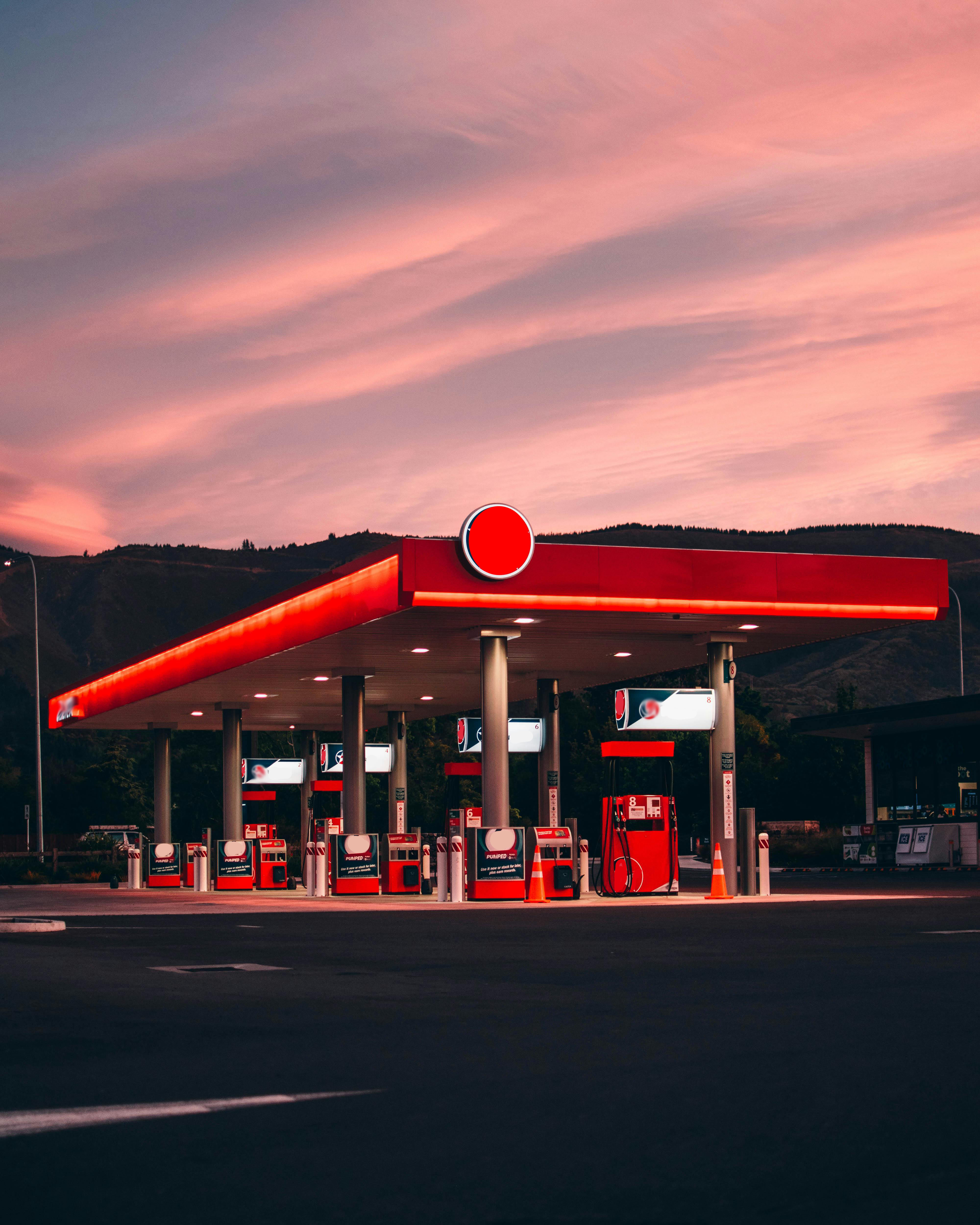 Ready to grow! Gas Station/Auto Repair High visibility location.