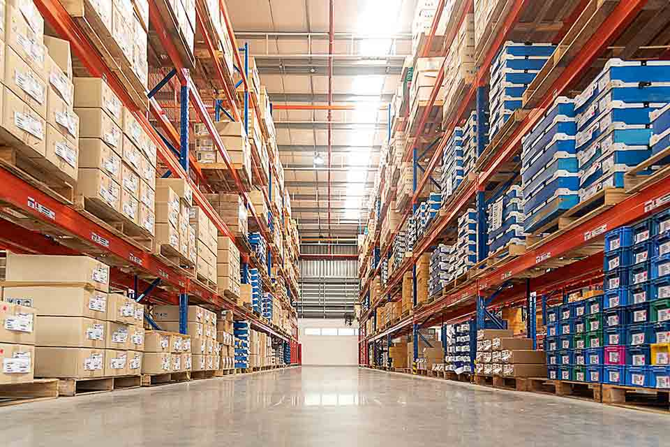 70,000 sq.ft. NC Retail/Warehouse Bldg with 1-year lease @ $560k