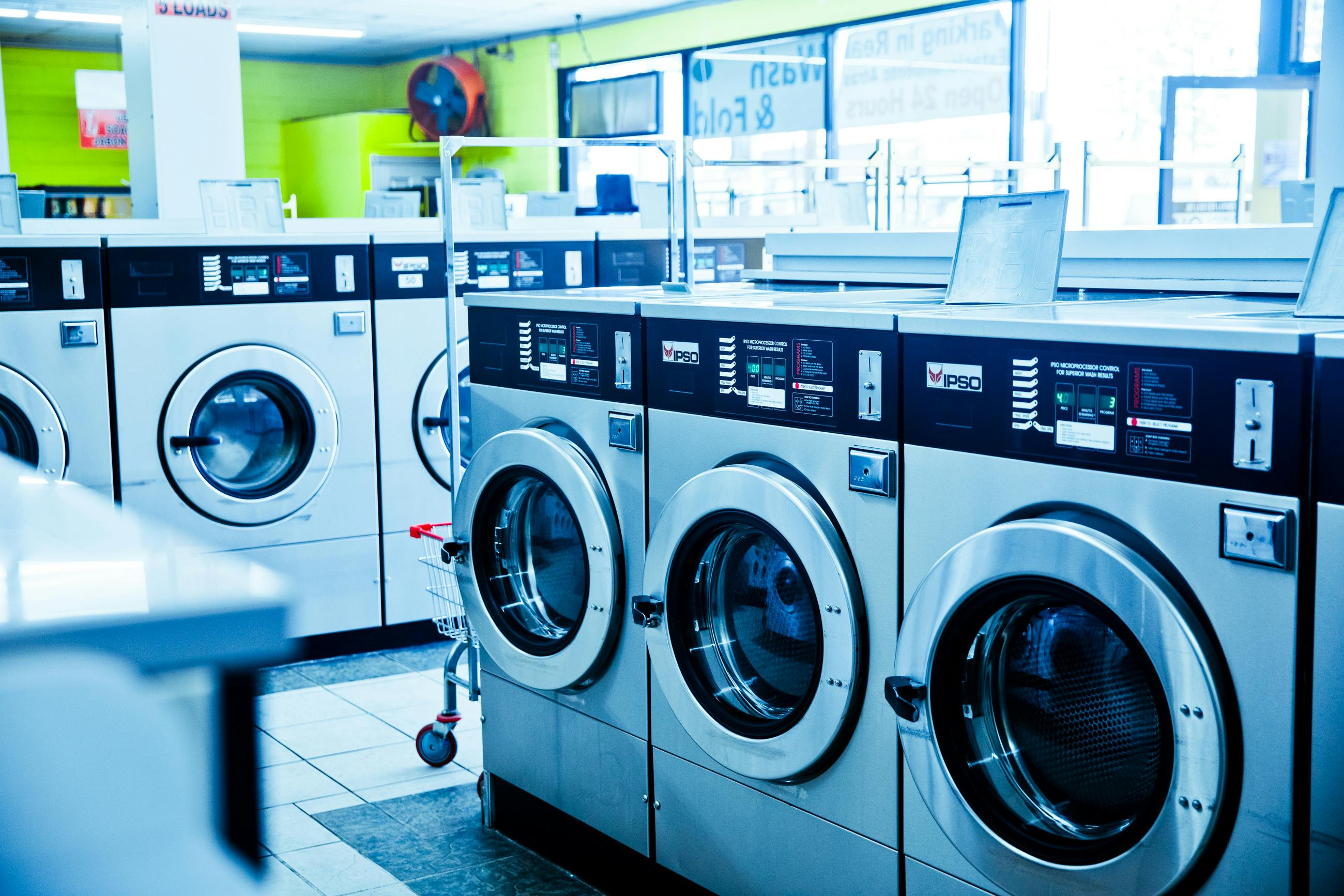 Profitable, Low-Maintenance Laundromat in Chicago