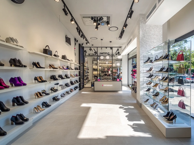 Profitable independent Fashion Footwear Designer & Retail Stores