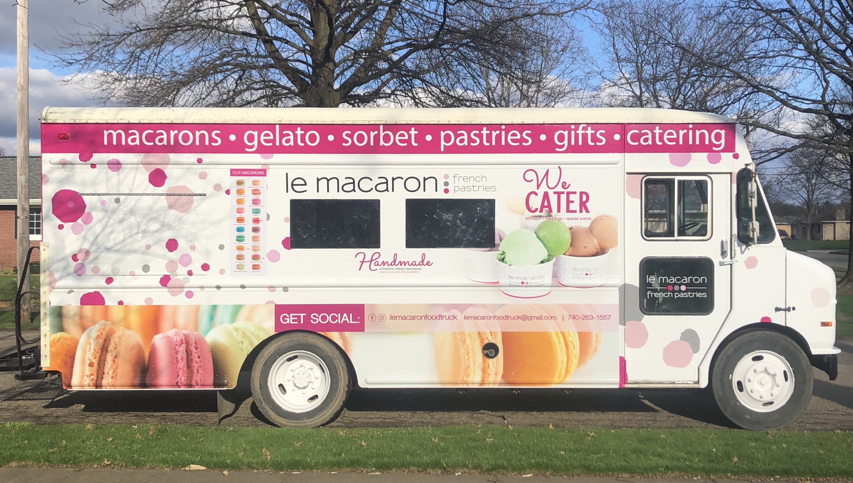 Le Macaron French Pastries Food Truck PLUS Franchise