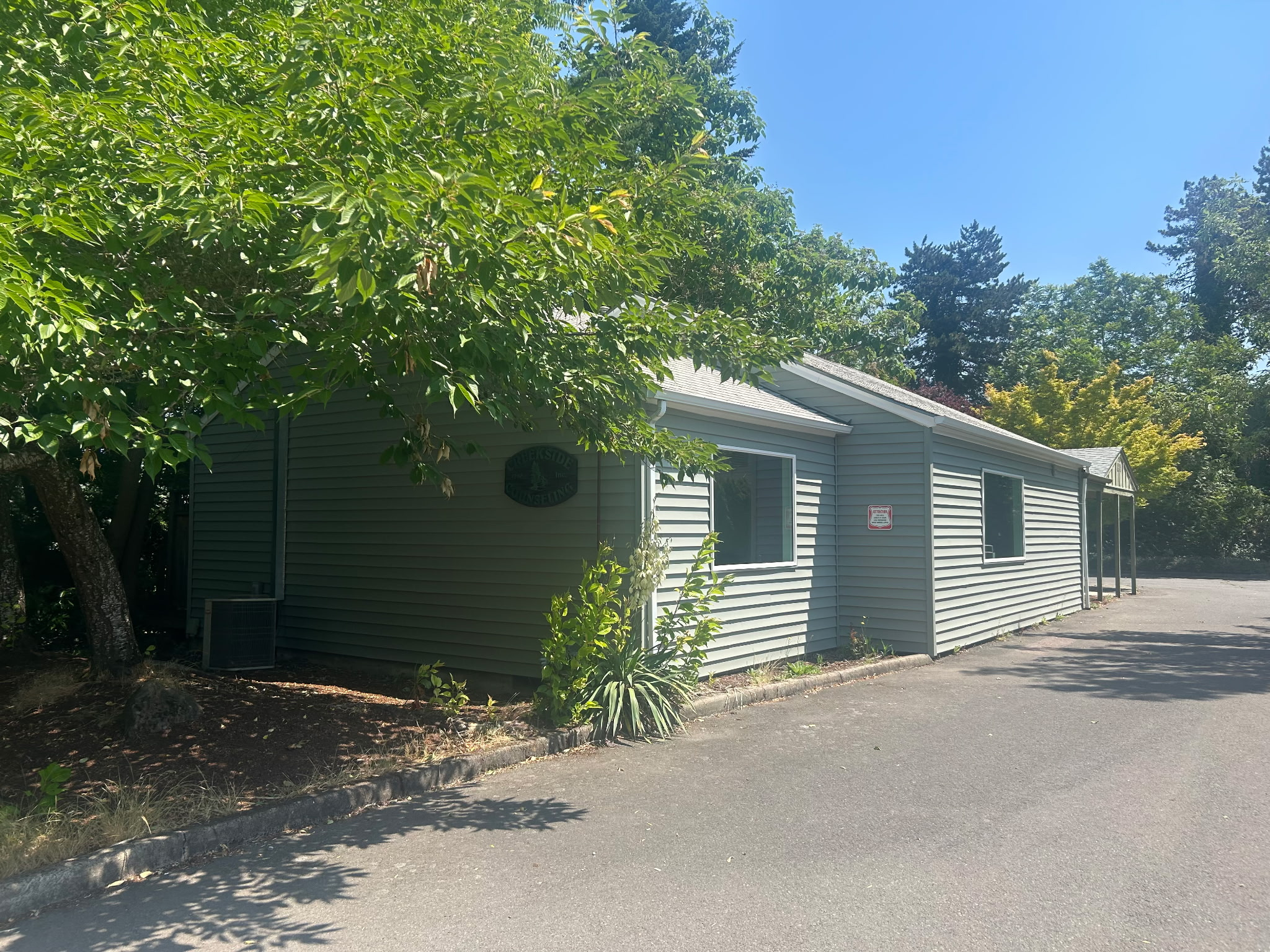Charming Counseling Center w/ Group Space and Multiple Offices
