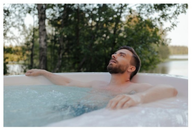 Innovative E-Commerce Business in Cold Plunge and Hot Tub Market