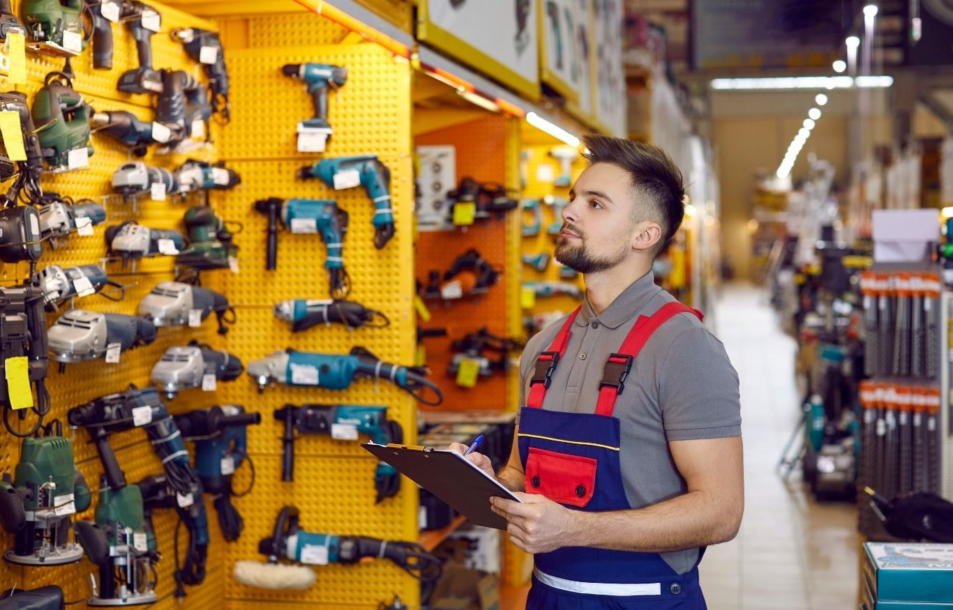 Main Street IA Hardware Store – Be Your Own Boss!