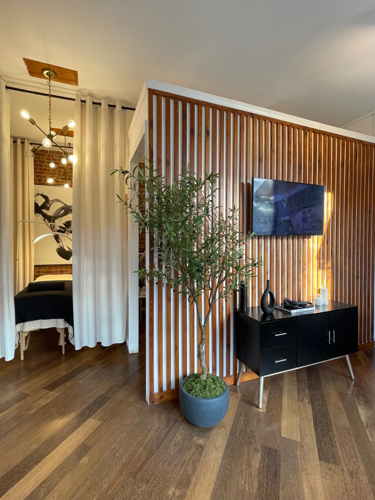 Queens Beauty Retreat for Sale Boutique Studio w/Built-In Revenue