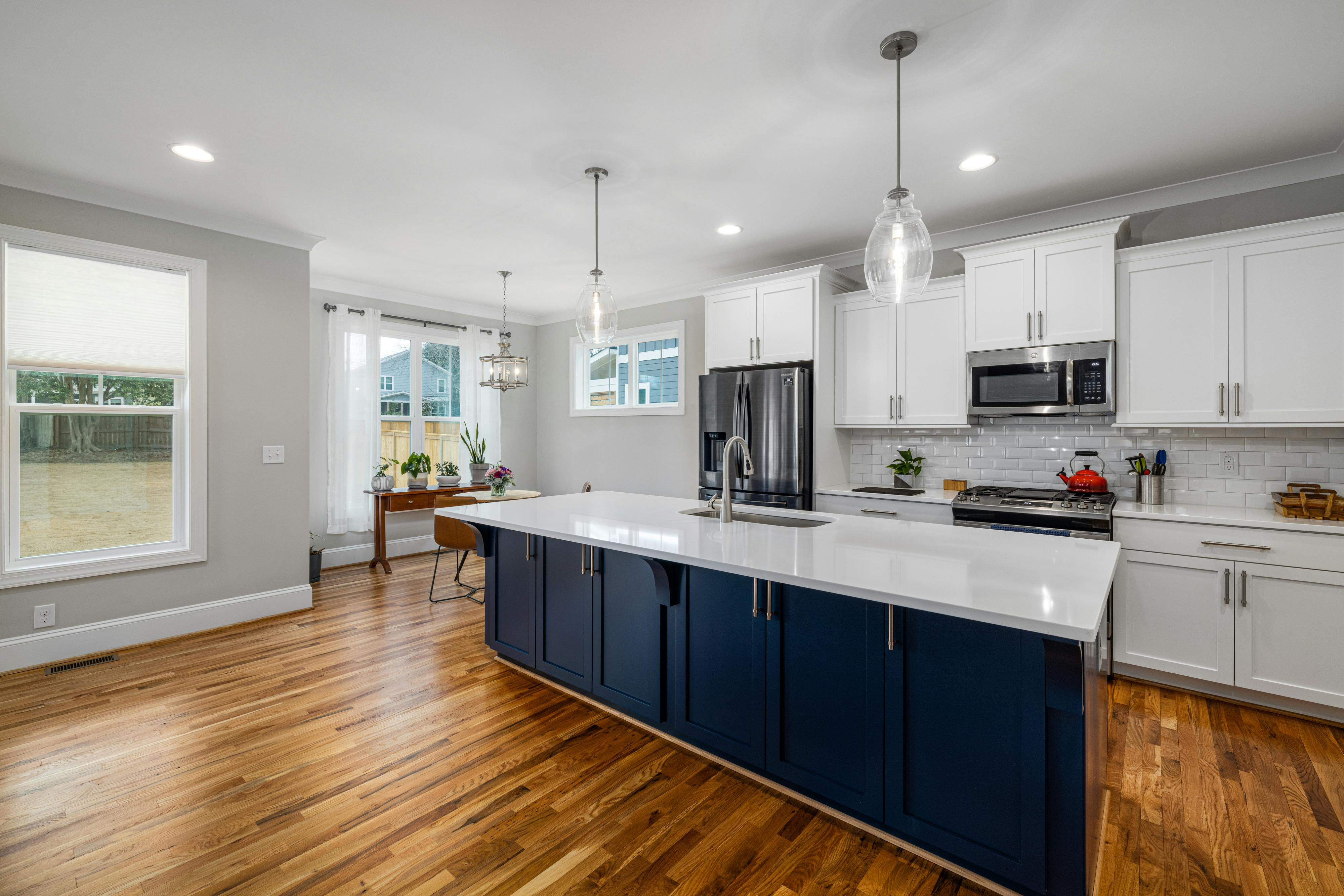 Flooring Store in Prime Location for Sale
