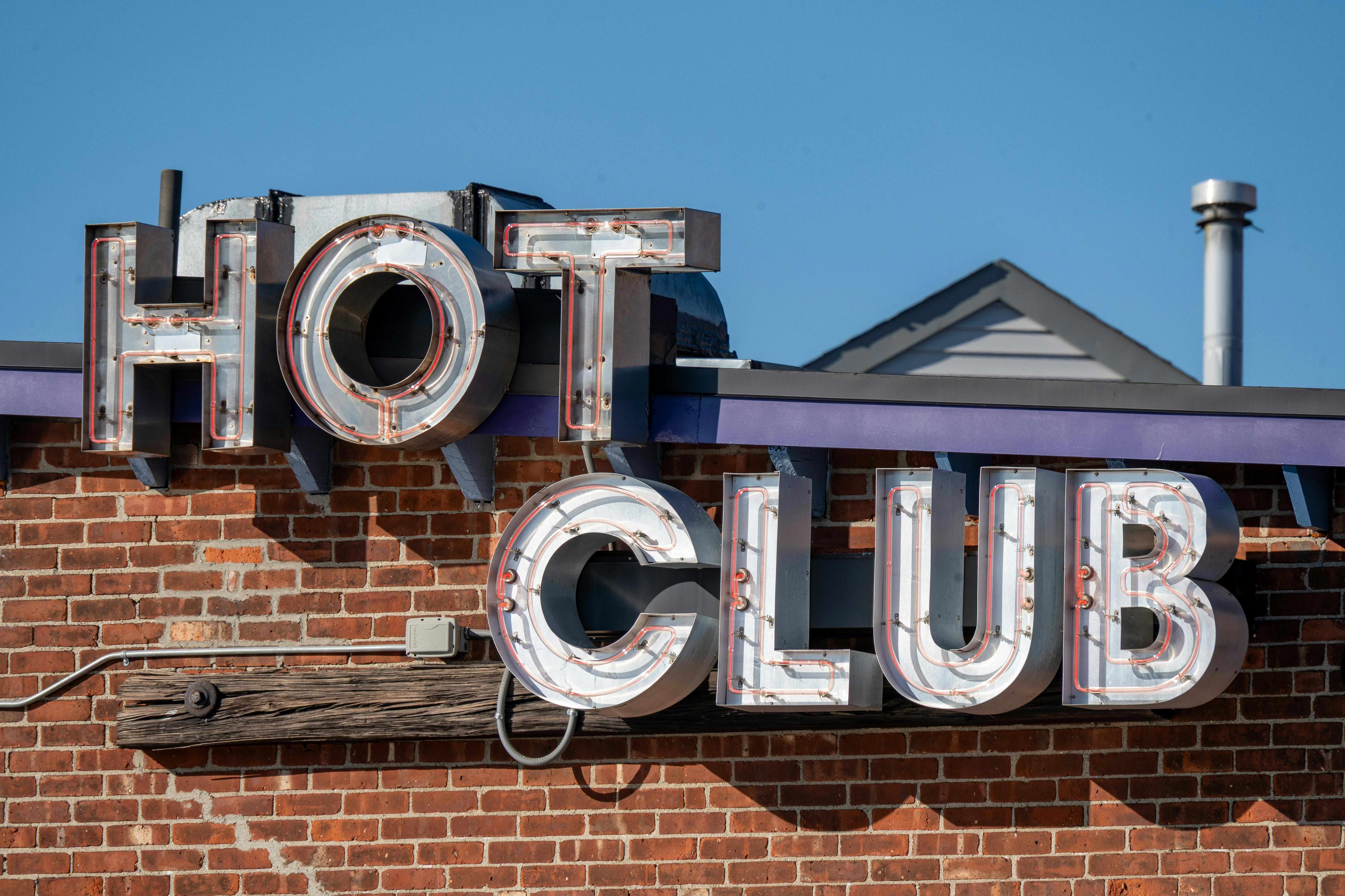 Legacy Sign Mfg Co., Fully Staffed and Profitable