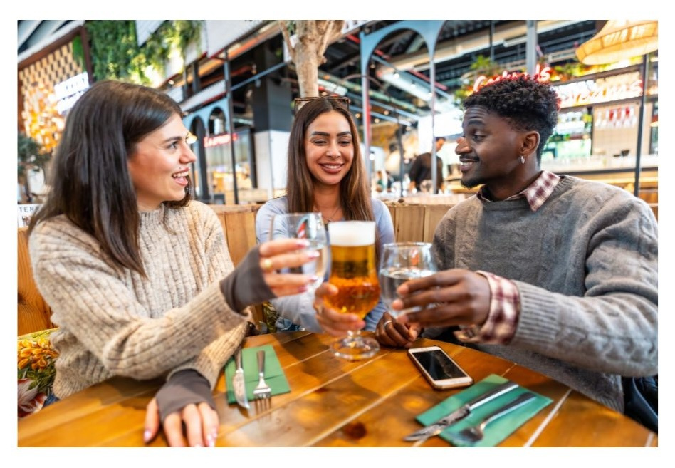 Profitable Restaurant/Pub with Unique Mainstream Appeal