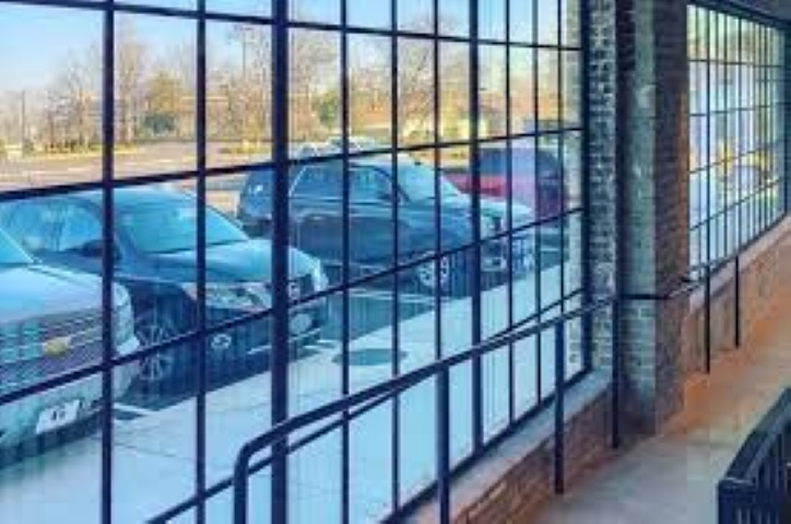 Revenue $920k - Central IN Commercial Glass & Glazing Business