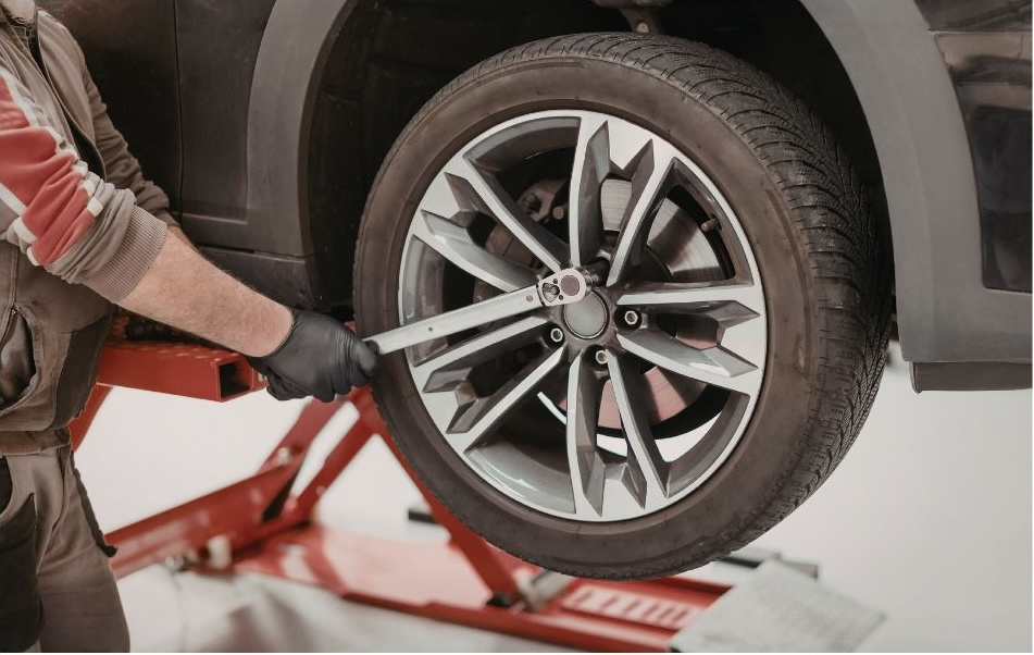 Profitable Tire & Auto Business. The Town’s Oldest Shop.