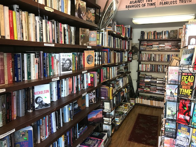 Quaint Book Store, Encinitas, CA - Coast Hwy