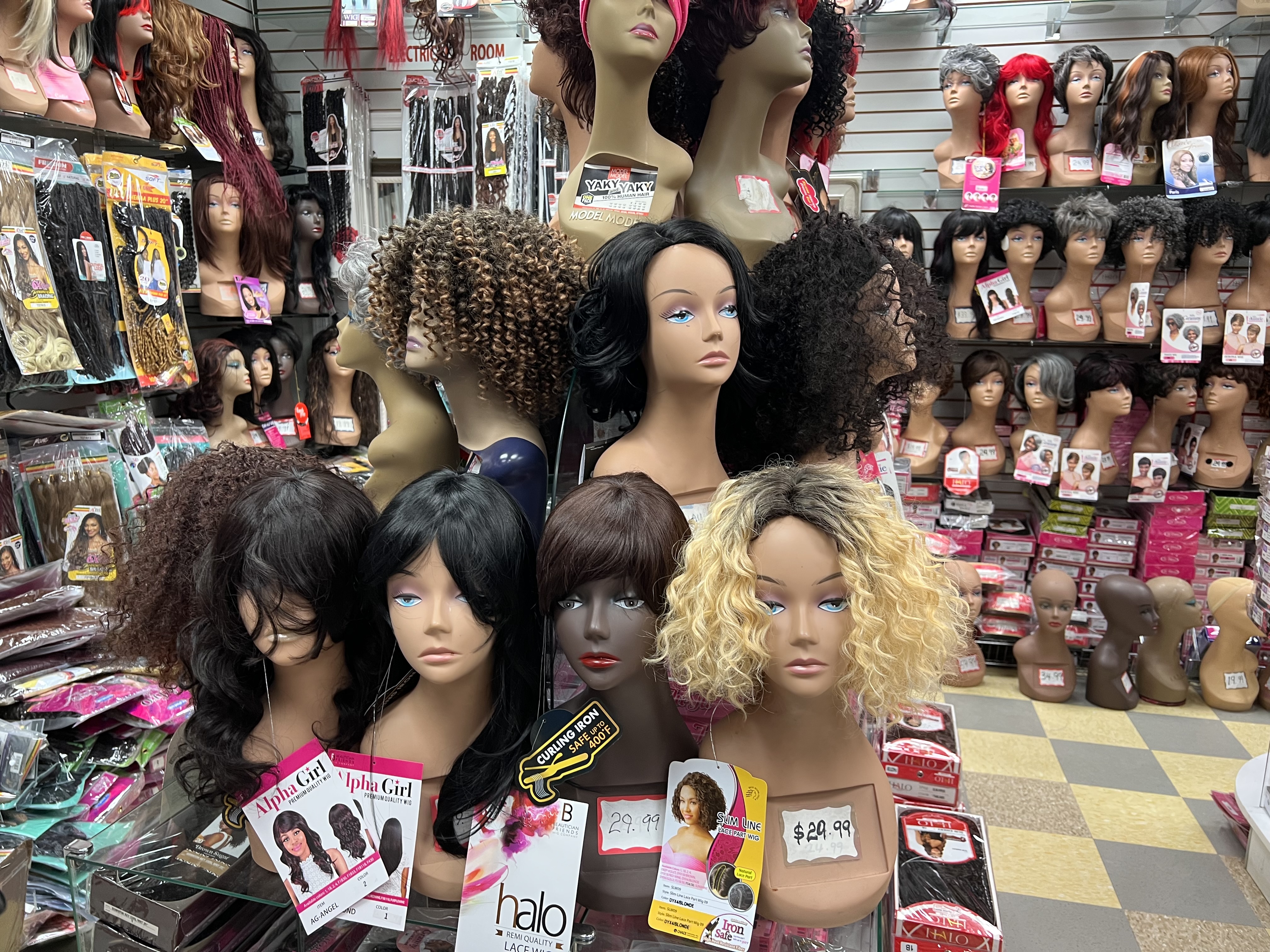 Wig House Beauty Salon Cosmetics store for Sale-371984-JV