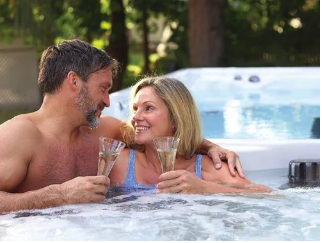 Highly Profitable Hot Tub Retailer For Sale