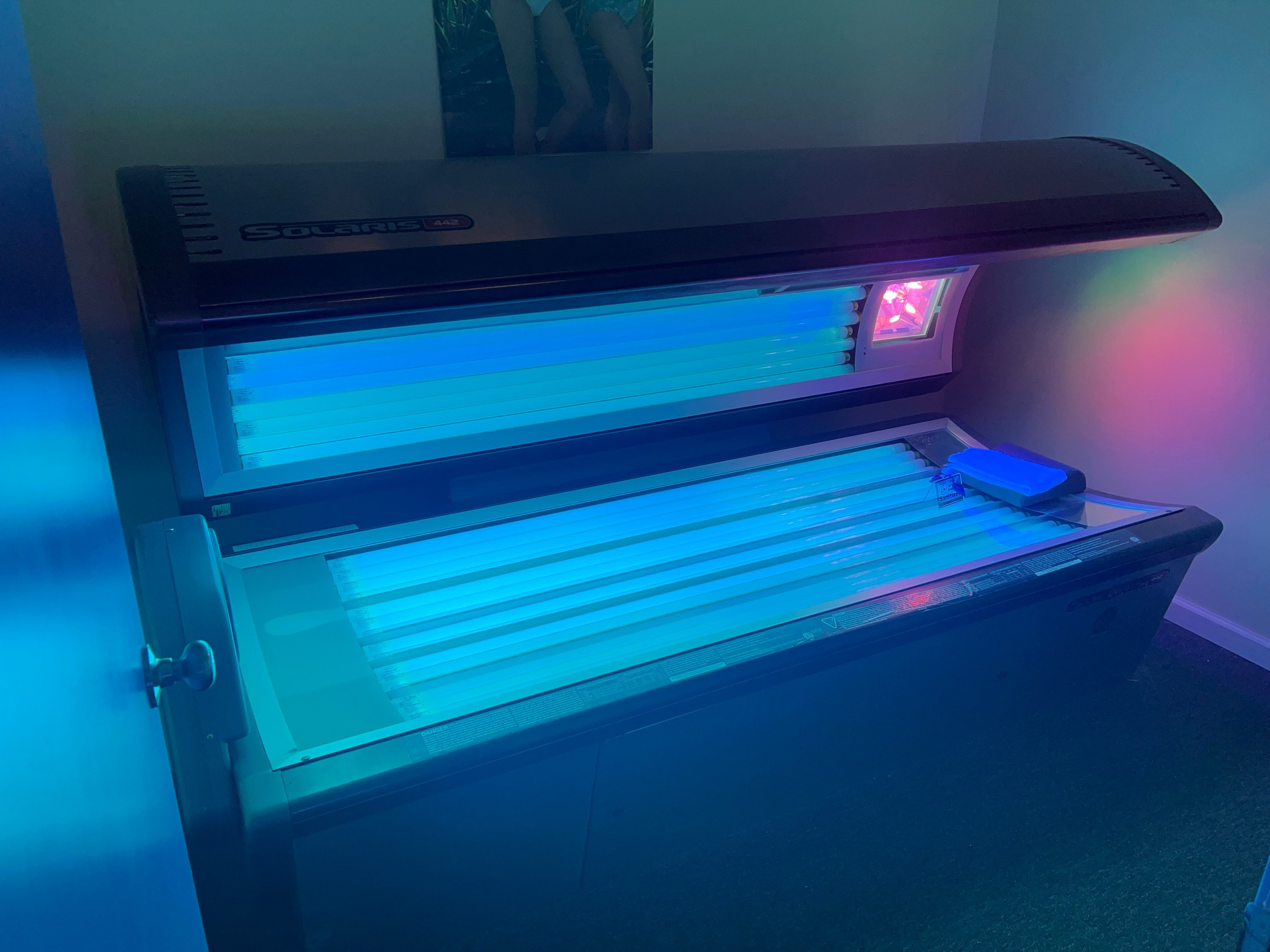Tanning and Spa great location - MOTIVATED SELLER-858203-JM