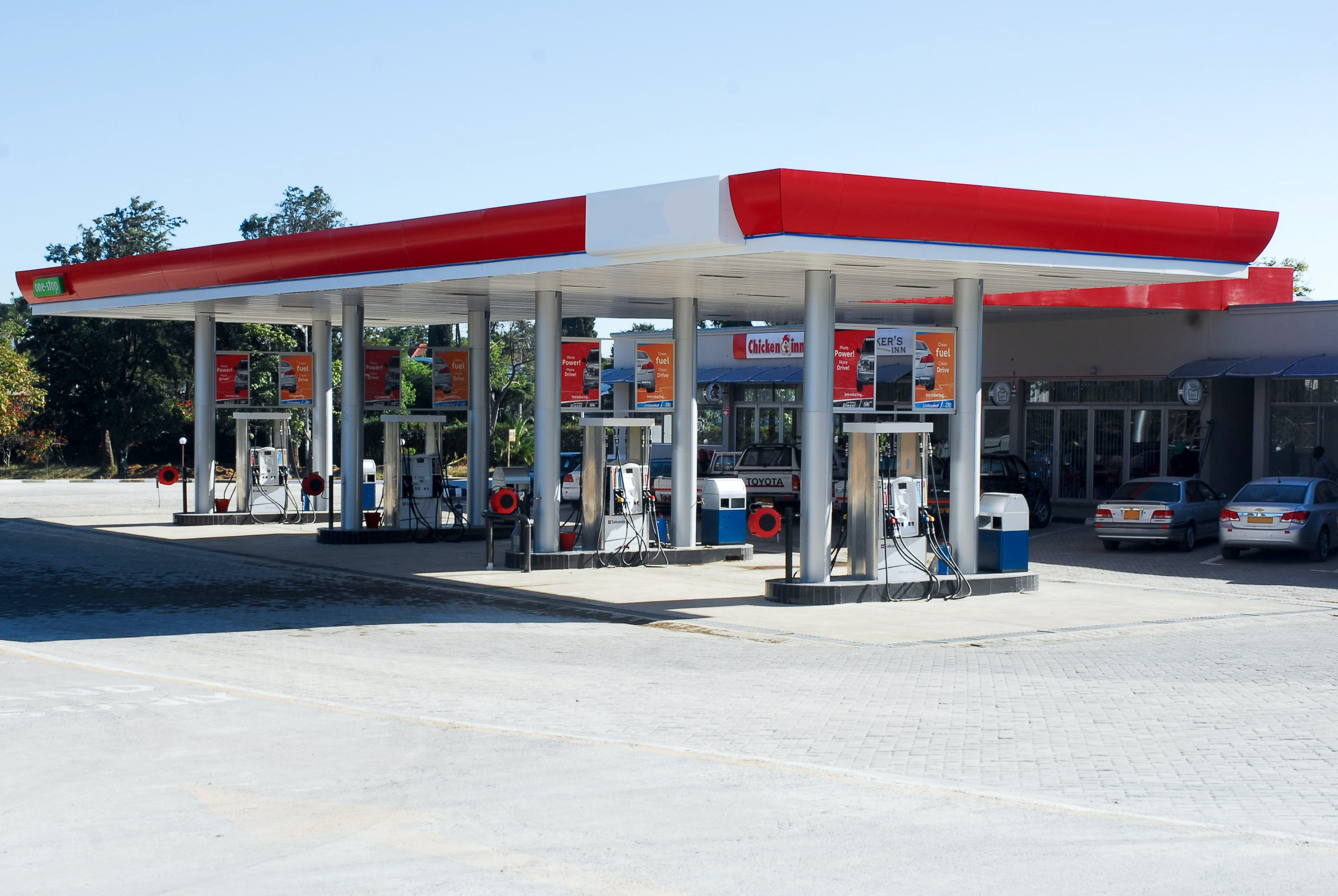 Gas station w/Car Wash & free of fuel supply contract 658774 AS