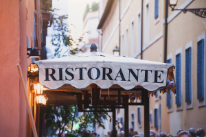 RISTORANTE ITALIA – Located in Fantastic High Foot Traffic Area