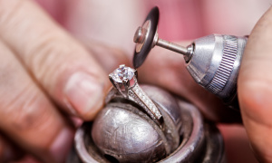 Premier Jewelry Repair/Custom Design Business, 30 Yrs of Success!