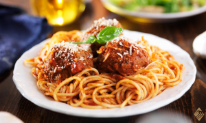 Restaurant w/ Long-Term Lease in High-Traffic Historic District!